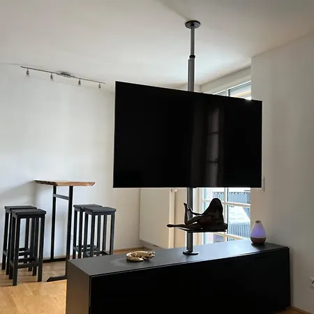 Loft Mit Kingsize Wasserbett Apartment Graz